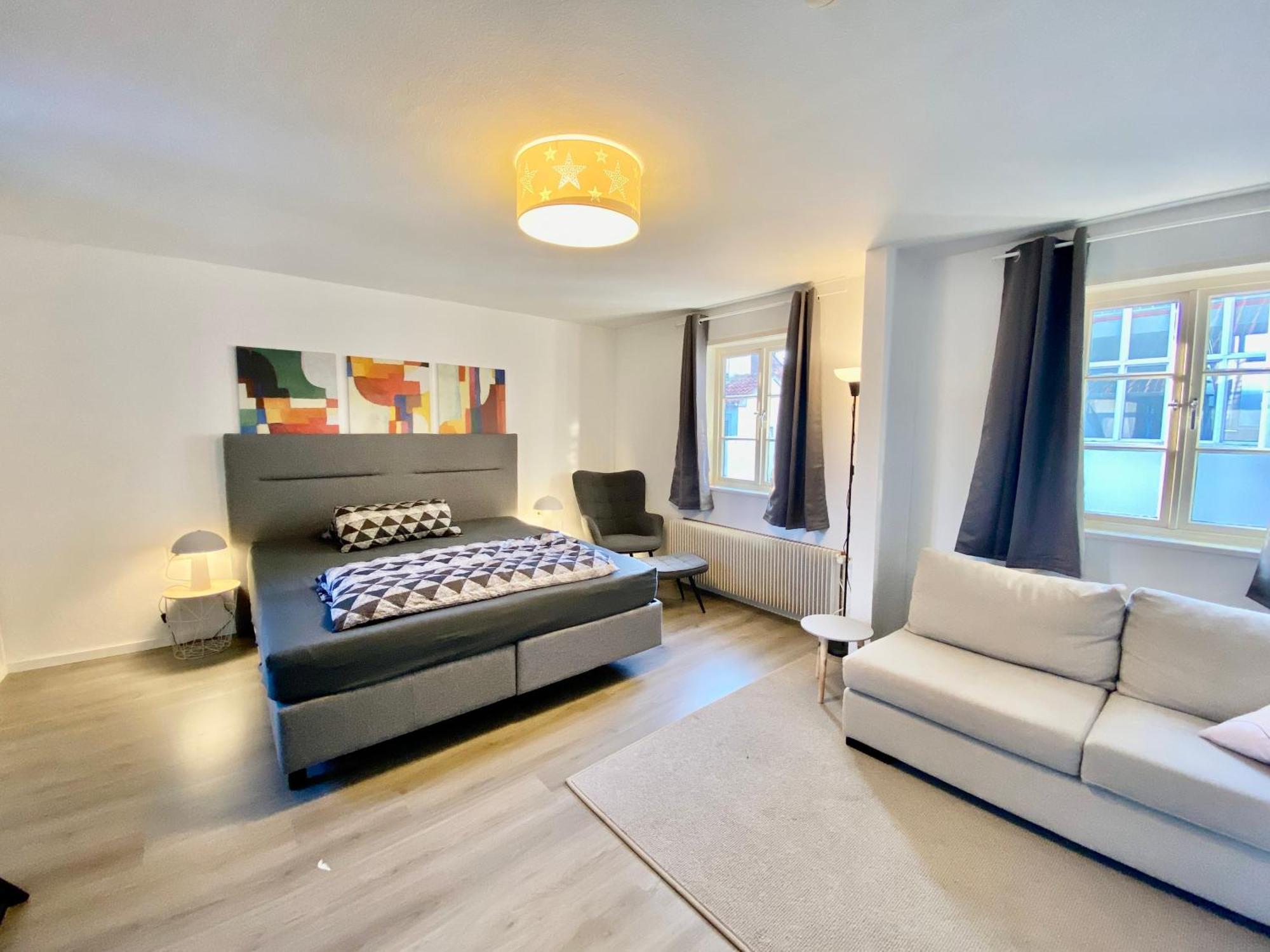 Ferienhaus "Sofia" Anno 1650, Neu - Top Lage - Tempur Beds - Wifi - Parking - Im Herzen Von Detmold-Altstadt, Historische Stadtmauer, Old Lane Detmold Bagian luar foto
